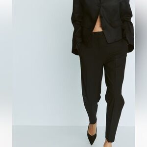 H&M Black Tailored Ankle Cropped Pants